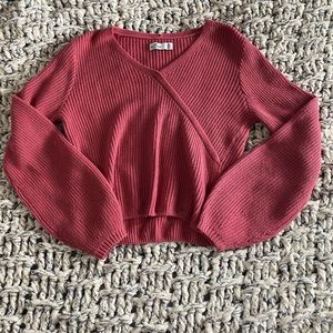 Hollister pink v-neck cozy sweater XS